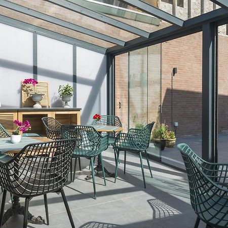 Petite Room With Wifi, Ac, And Shared Kitchen 튈뷔르흐 외부 사진