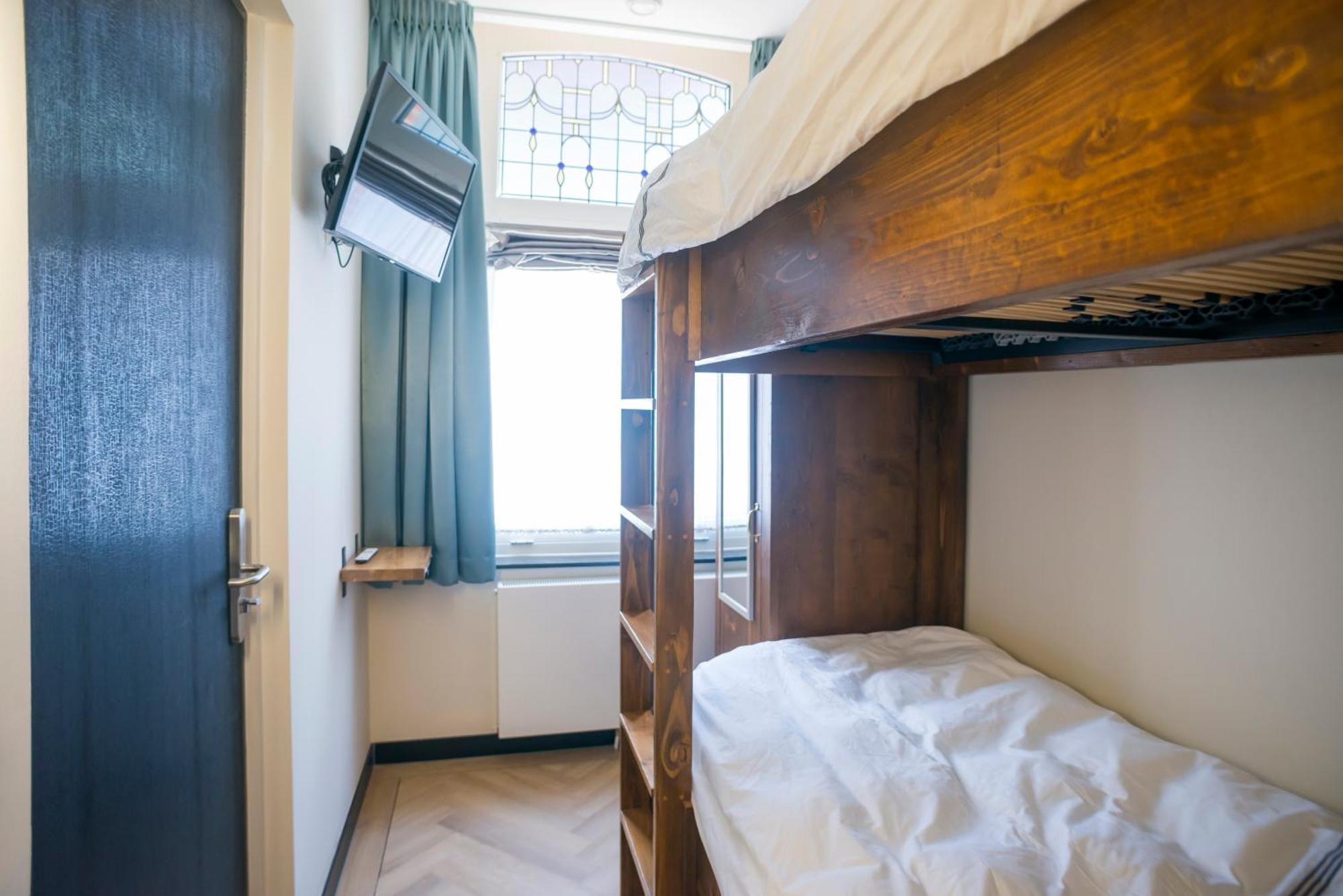 Petite Room With Wifi, Ac, And Shared Kitchen 튈뷔르흐 외부 사진