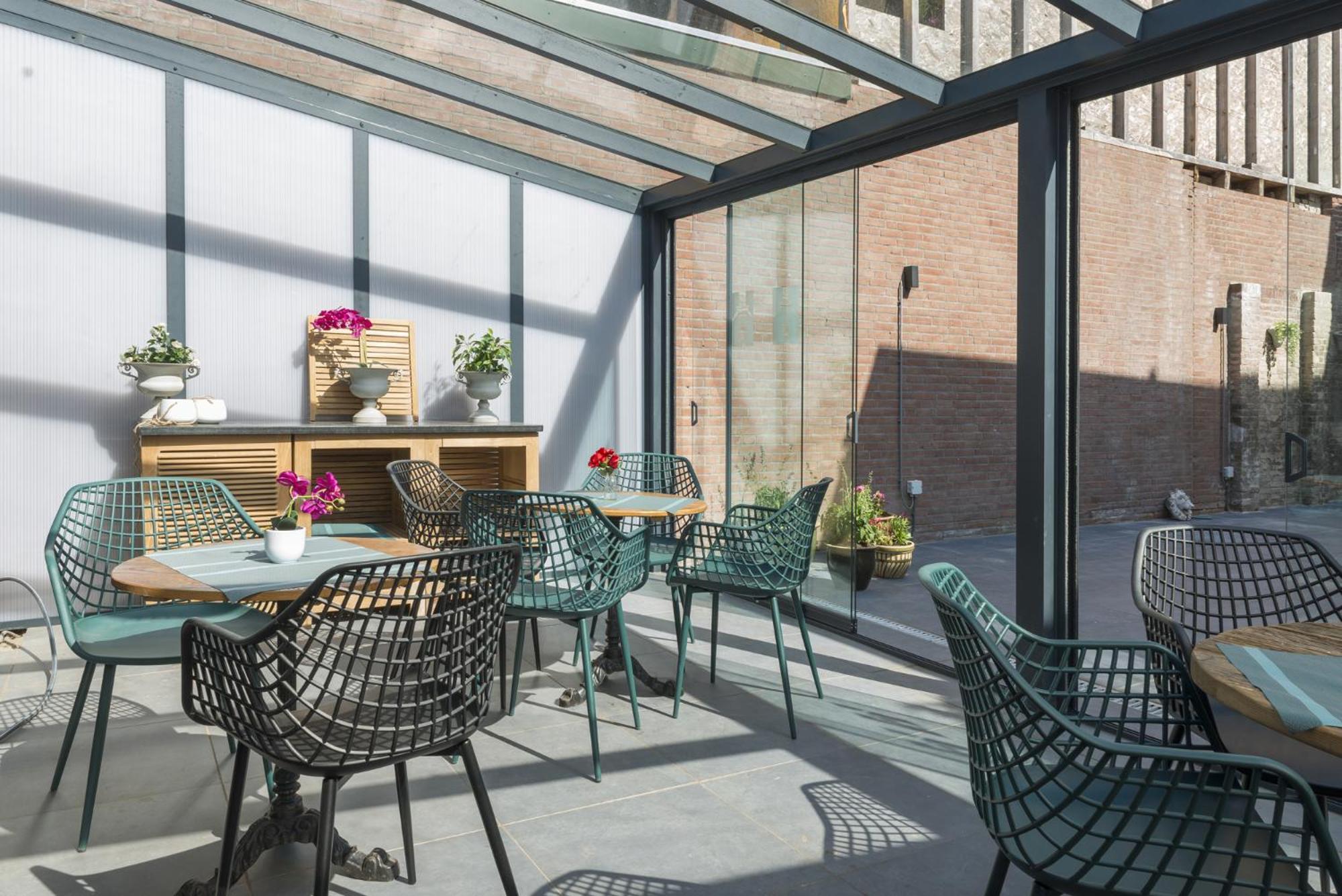 Petite Room With Wifi, Ac, And Shared Kitchen 튈뷔르흐 외부 사진