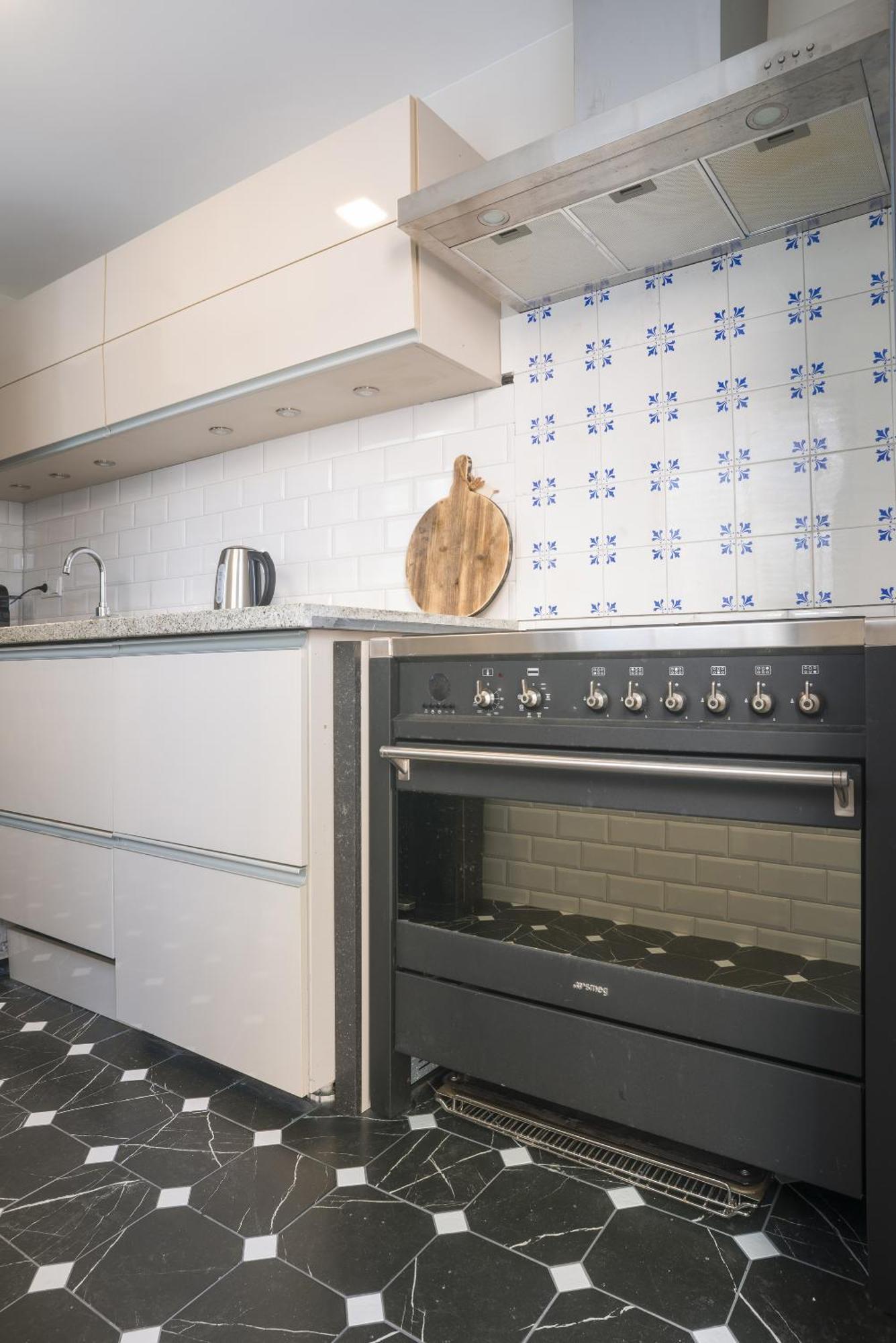 Petite Room With Wifi, Ac, And Shared Kitchen 튈뷔르흐 외부 사진